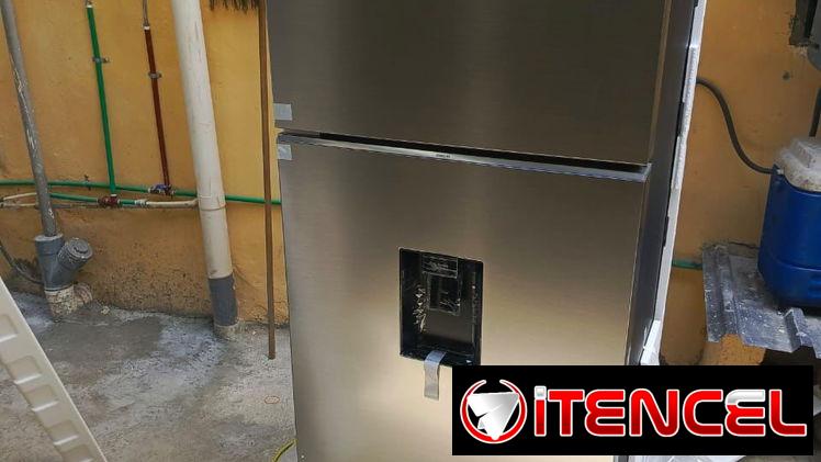 Refrigerador 15 pies SAMSUNG con dispensador de agua congelación seca, Tecnología Inverter Precio $870 USD Traqnsporte I
