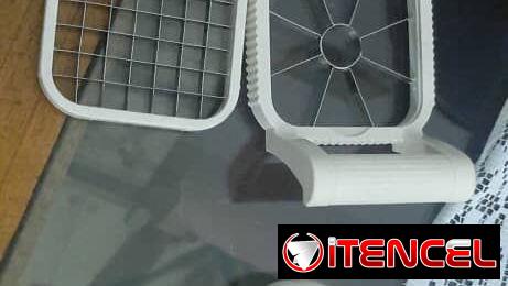 Juego de vajillas,  Juego de Cubiertos,Pelador ,Cafetera eléctrica, Olla Refractario para cocinar, ect..