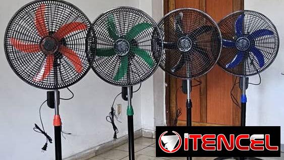 Ventilador de pie caja x 4 unidades x 90 usd