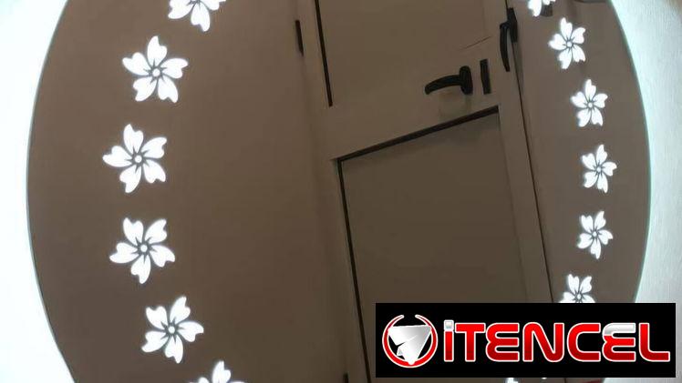 Espejo led redondo 60 usd. Mensajería x costo adicional