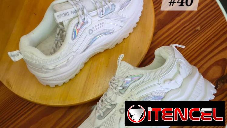 Tenis con las 3 B (Bueno, Bonito y Barato)