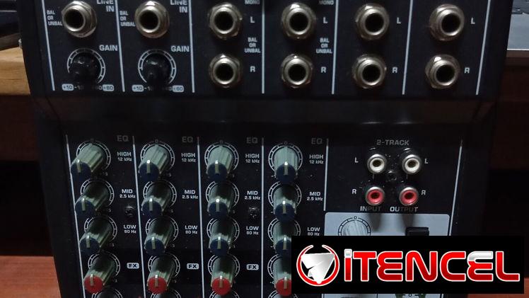 Analog Mixer Behringer XENYX 802 Premium 8-Input 2-Bus (Incluye Power Supply 220v)