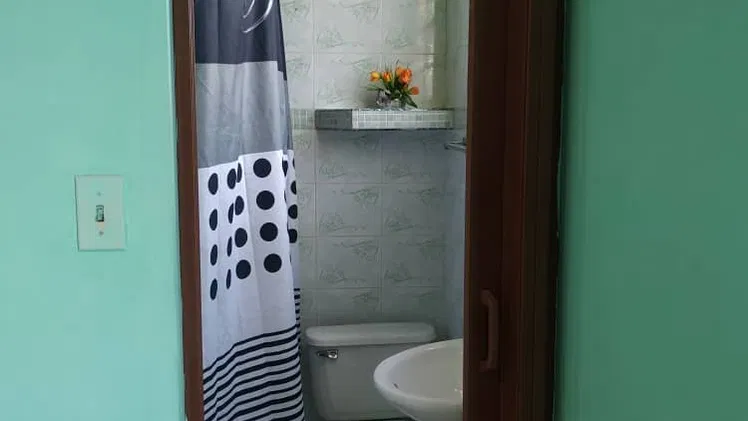 Renta de apartamento independiente en Centro Habana