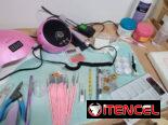 VENDO MESA DE UÑAS para empezar negocio