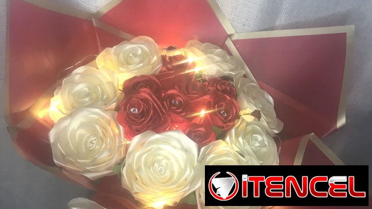 Ramo de rosas eternas perfectas para mamá