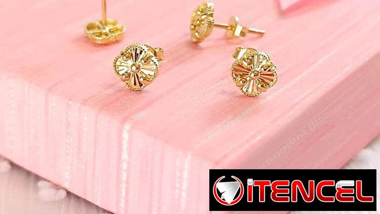 LM Joyeria. Aretes Van Cleef originales oro 10k.  Incluimos garantía. Precios en cada foto. Mensajería disponible.