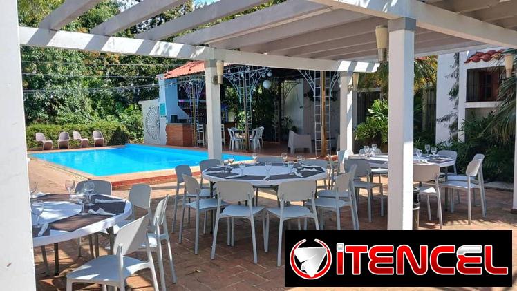 🌴✨ Tu evento soñado junto a la piscina ✨🌴espacio exclusivo con piscina en La Lisa!