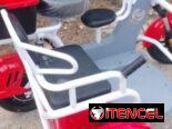Triciclo eléctrico de paseo pequeño