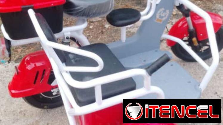 Triciclo eléctrico de paseo pequeño