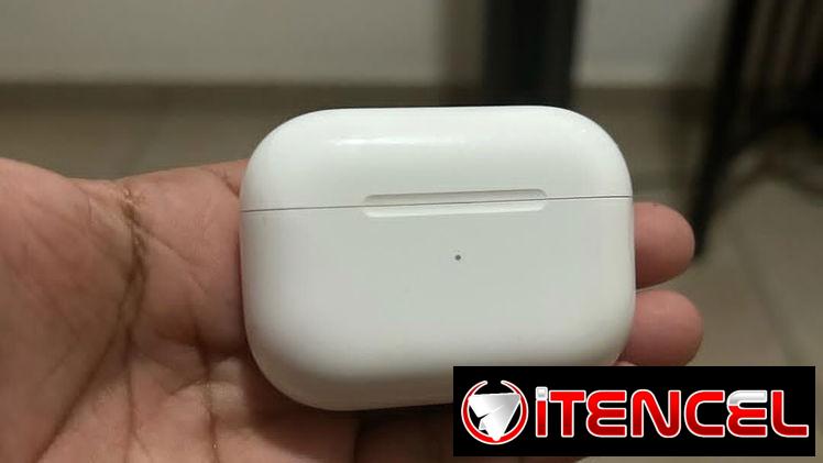 AirPods Pro 2da generación entrada tipo C en su caja 📦 . 💯% Originales  Al Mejor Precio 🎁!!!