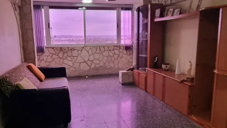 *105🏡Venta de Apto en el Bahía [ es un 12plantas con elevador,queda en el piso 11 ]* 🚘*En el edificio hay garaje y tie