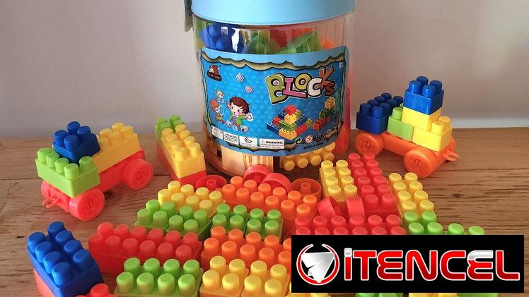 Se vende variedad de bloques de construcción para los más pequeños de casa