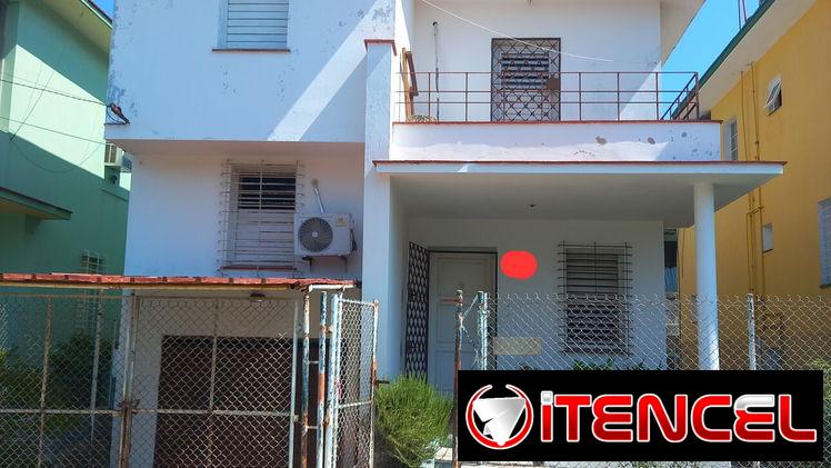 Casa ind 2 plantas de placa en Sevillano, 4/4 2B 2 terrazas garaje carport patio cementado pasillos laterales Negociable