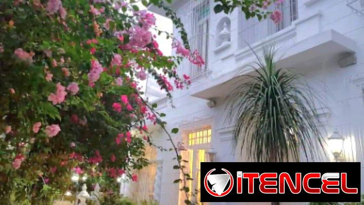 HOSTAL EN VEDADO