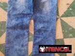 Pantalón de mezclilla elastizado talla 38.