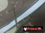 Zapatos de niño nuevos