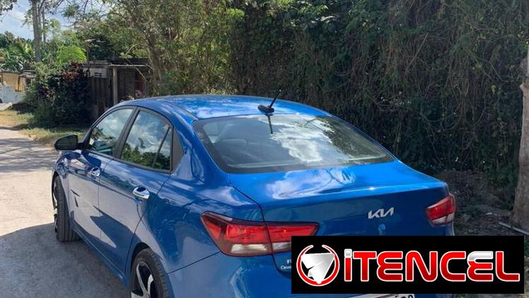 Vendo o negoceo Kia rio del 2023 en vin y circunvalación edición limitada 30 mil kilómetros