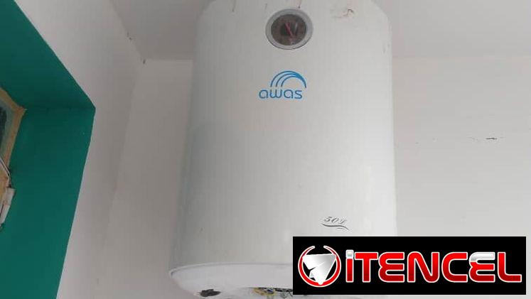 mecánico técnico de calentador eléctrico