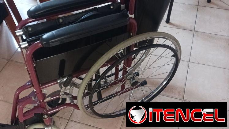 Cama fowler y silla de ruedas