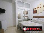 Renta de moderno apartamento a media cuadra de 23 y malecón
