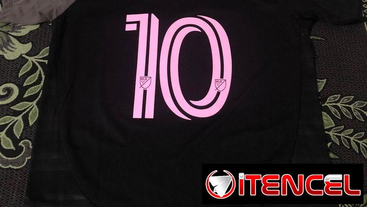 Camisetas de fútbol