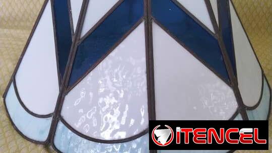PANTALLA PARA LAMPARA DE TECHO. 35 USD. ALTO: 35 CMS Y MAYOR DIÁMETRO DE ANCHO: 41 CMS.
