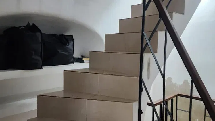 🏠 Casa en venta en Centro Habana con w habitaciones. Hay gas de la calle.