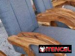 Sillones de madera tapizados