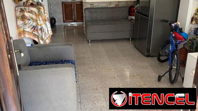 Apartamento 2 cuarto Miramar bajos con portal  Playa 30mil 53582376