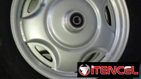 Goma delantera para Triciclo con llanta y cámara