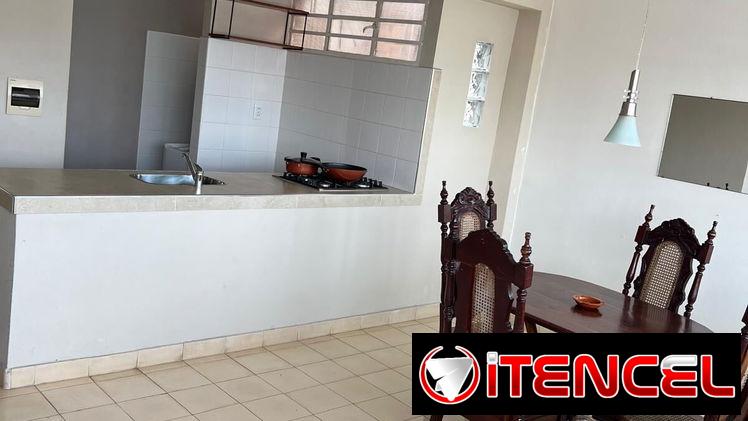 Renta lineal . Luminoso apartamento en el Vedado