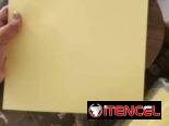 ¿Tienes que hacer alguna manualidad ? Tenemos una amplia variedad de cartulinas.