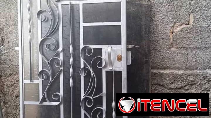 Confecciones de acero y cristal para su hogar