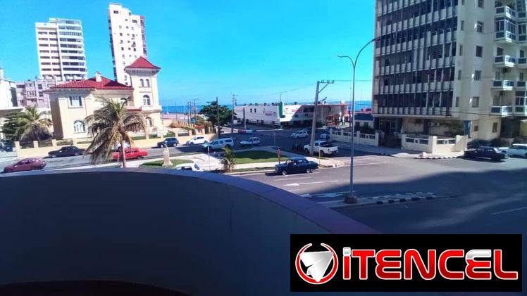 Se vende apartamento en el vedado. Amplio. Bonito y ubicacion privilegieda. En calle Linea