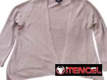 Se vende ropa de mujer