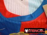 Camisa del FC Barcelona versión de local equipación roja y azul . temporada actual 25/26 .Talla L
