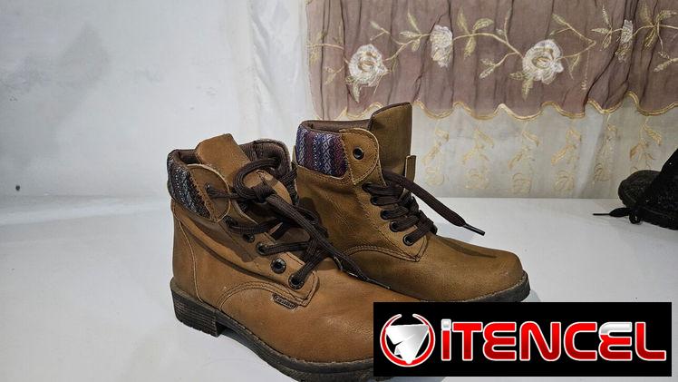 BOTAS NUEVAS DE NIÑOS #22 Y 22.5 Hecho en México