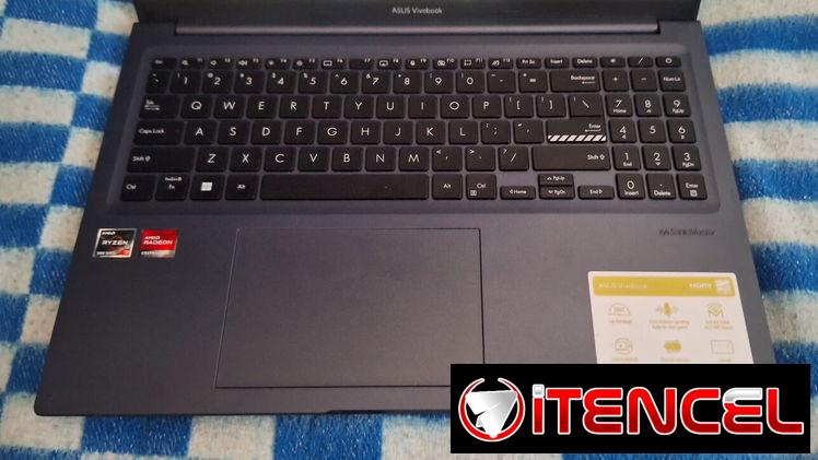 Laptop Asus Ryzen 7 5800HS. Acepto celular