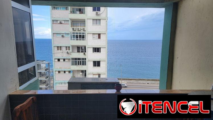 Apartamento en el Vedado con vistas al mar