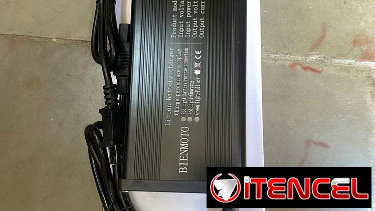 Cargador de litio para motos eléctricas