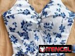 Mono con estampado de flores