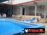 Casa con 8 habitaciones climatizadas y piscina en renta en la playa de Guanabo +53 52463651 , 5 cuadras del mar,  A