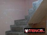 Se vende casa. Solo interesados, oímos propuestas.