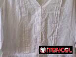 Blusas blancas, diferentes modelos
