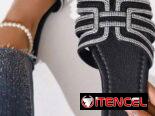 Sandalias de Shein en 15 usd , las número 39 corren por 38