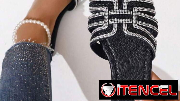 Sandalias de Shein en 15 usd , las número 39 corren por 38