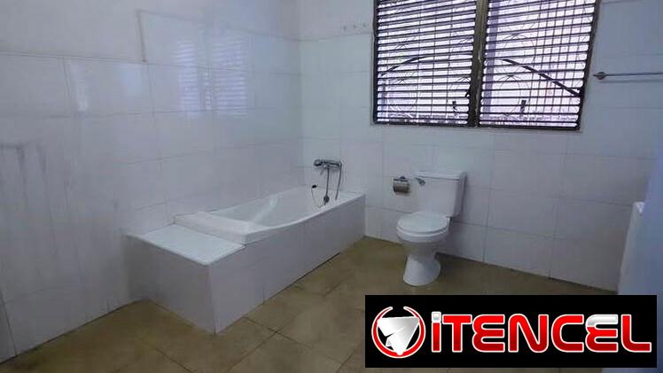 CASA CASA NUEVO VEDADO 6/4 4 BAÑOS 150MIL 53582376