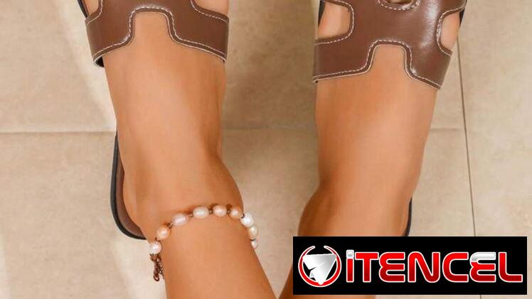 Sandalias de Shein en 15 usd , las número 39 corren por 38