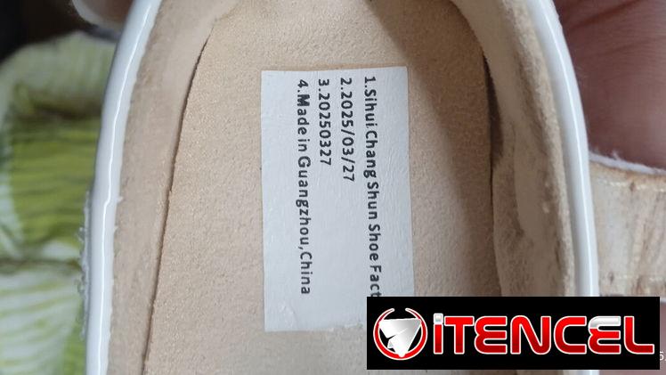 Zapatos de bebe blancos (medida 11 cm)