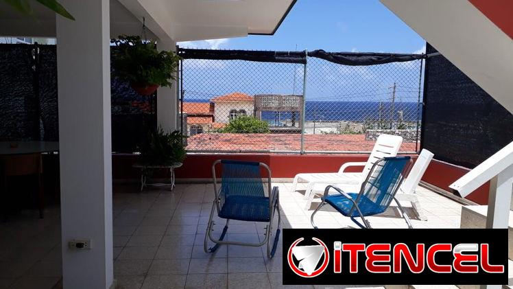 Casa de renta en el Vedado , muy acogedora , WhatsApp+53 52463651 , Tres Apartamentos independientes , E